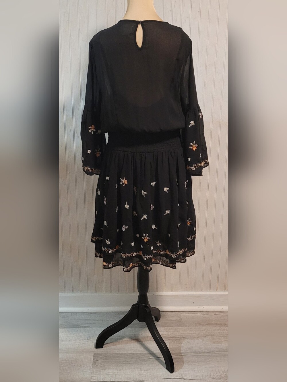Anthropologie Maeve Anfisa Embroidered Bell Sleeve Dress Size 14 - Picture 3 of 15